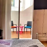 La Del Centro Apartment *